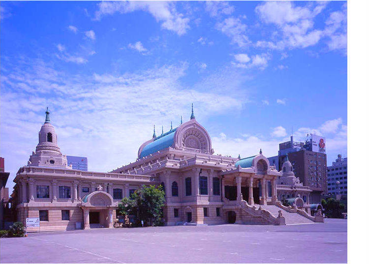 4. Tsukiji Hongan-ji
