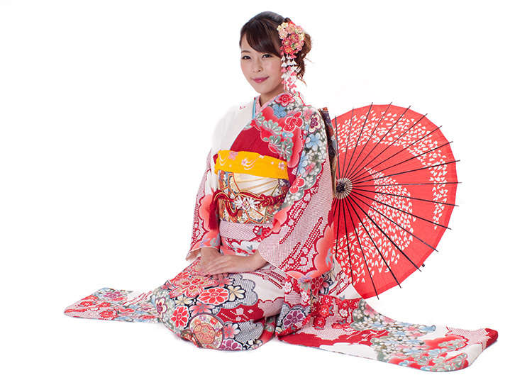 Bagaimana jika anda diberi peluang berjalan-jalan di bandar Asakusa dengan menggayakan kimono?