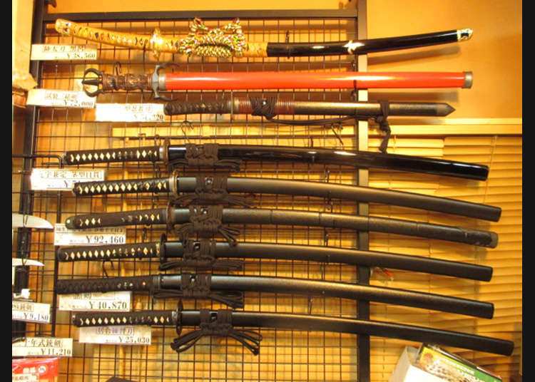 アニメやゲームで見た武器が手に入る!