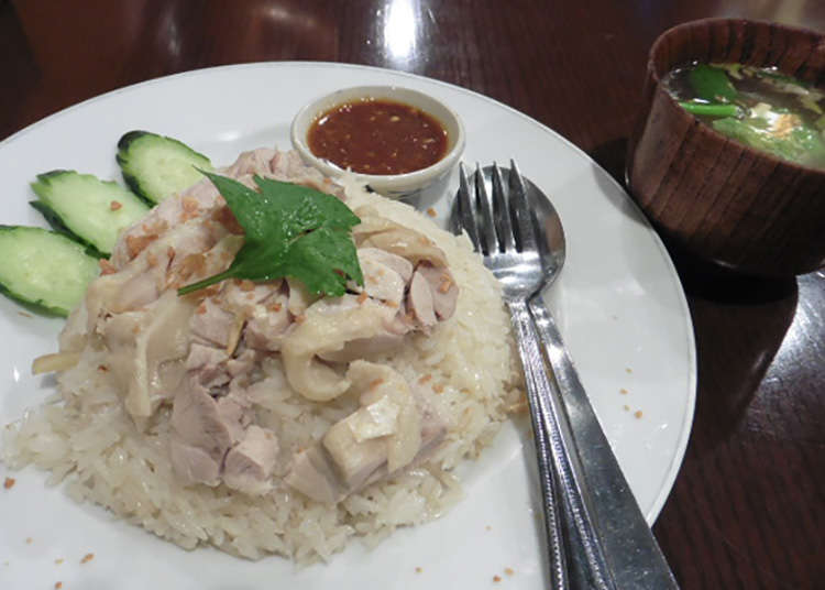 Khao Man Gai yang Sangat Lezat yang Bisa Anda Makan di Kota