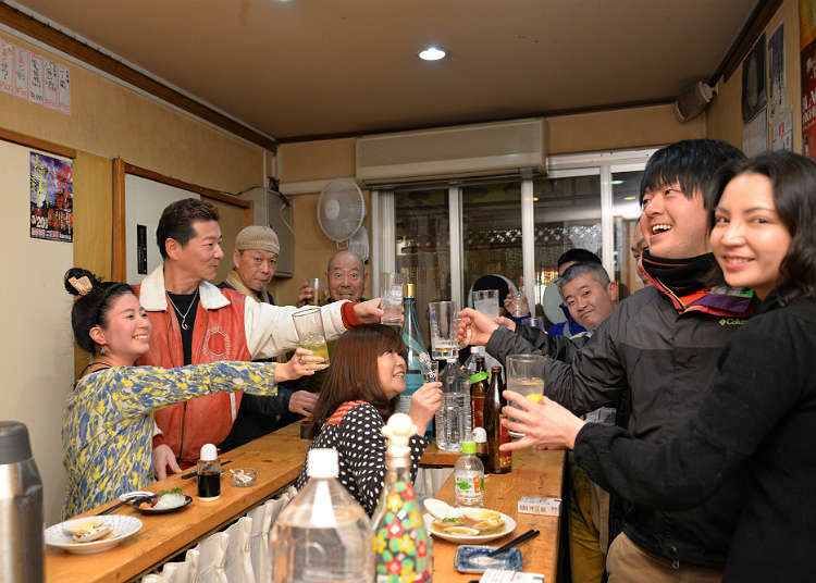 充滿人情味的立飲餐廳「生魚片屋五坪(Sashimiya Gotsubo)」