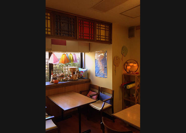 Language lessons over tea at this Korean cafe