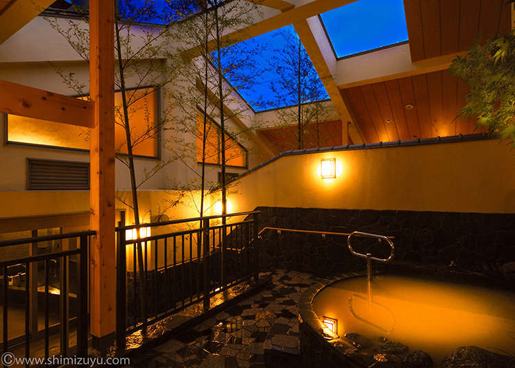 Menikmati 2 jenis onsen semulajadi