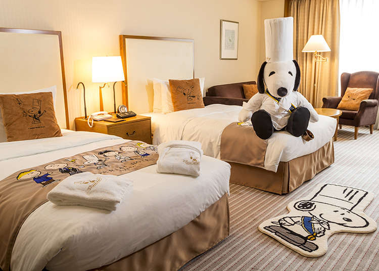 Enjoy a happy time surrounded by Snoopy