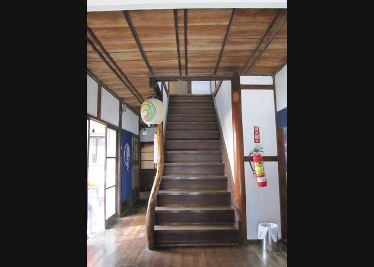 趣のある純和風の館内