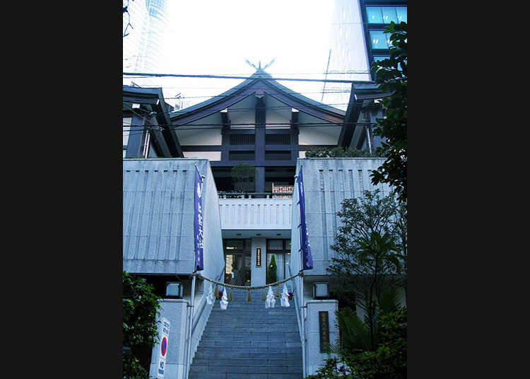 Making a visit to Izumo Shrine Tokyobunshi