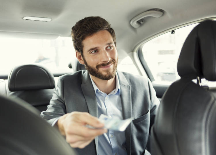 Price Cut in Tokyo's Taxis: the Base Fare Drops to 410 yen!