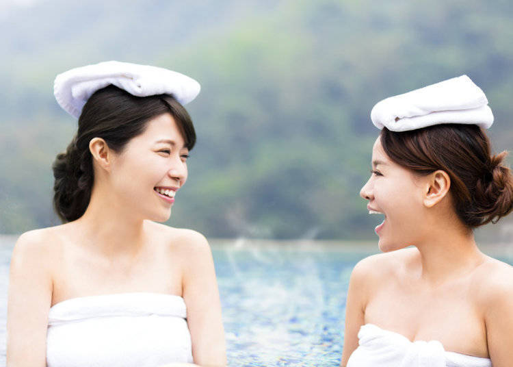 在澡堂和溫泉裡悠哉泡湯