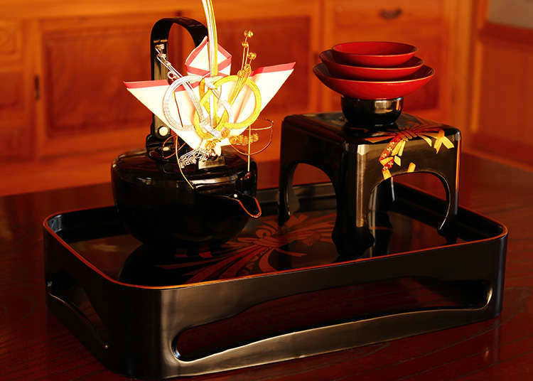 Lacquerware (Perangkat yang dipernis)
