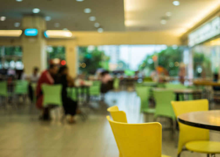 日本家庭餐厅与速食店的普及