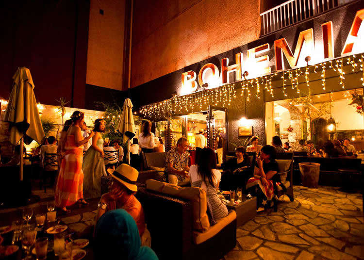 시부야 최대 규모의 오픈 테라스, cafe BOHEMIA