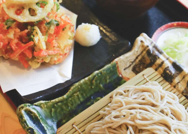 有名蕎麥麵老舖的「炸什錦蔬菜天婦羅」也是絕品