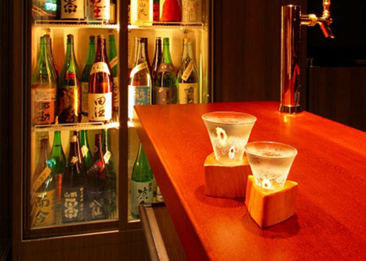 在立式酒吧享用日本全国的日本酒