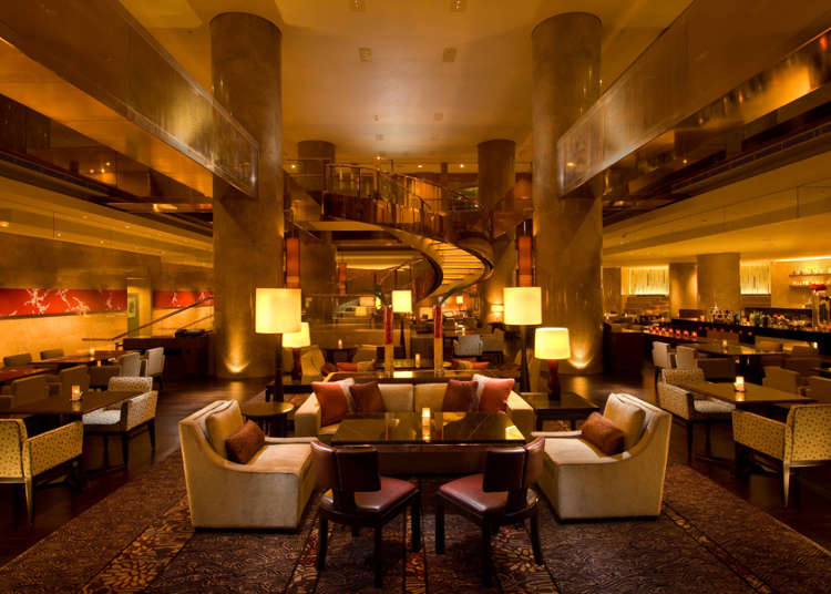 Excellent Buffet Experiences in a Unique Open Lounge