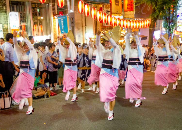 日本夏日祭祀!“神乐坂祭”上表演阿波舞