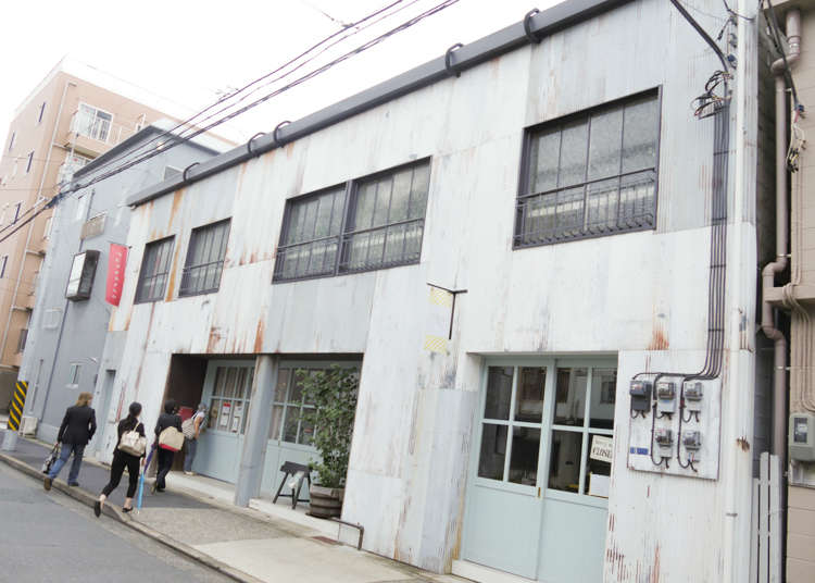 A coffee shop in a renovated warehouse