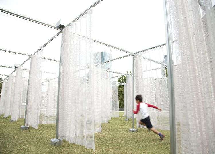 脳波でカーテンが動く?!CURTAIN WALL THEATRE(カーテンウォールシアター)