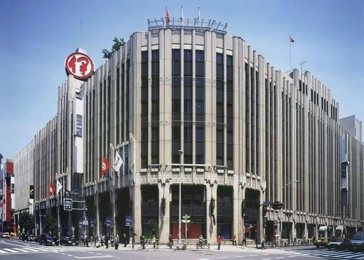 Suasana Membeli-belah Di Shinjuku