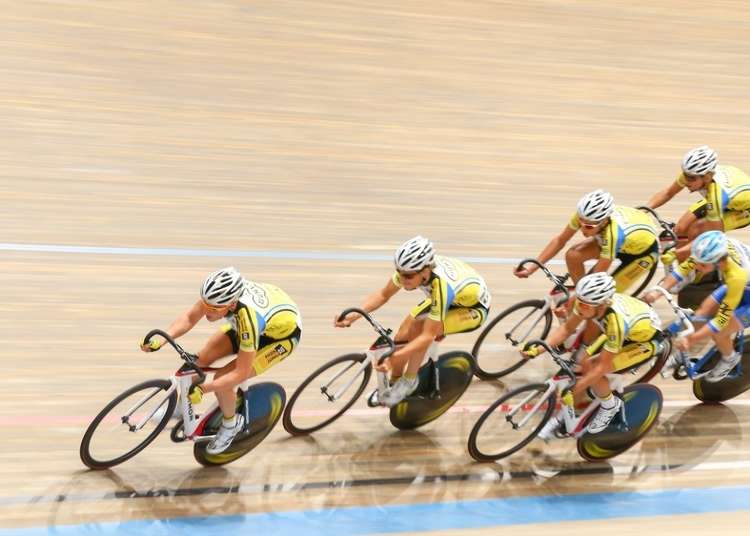 「競輪」は五輪種目の「ケイリン」に進化!