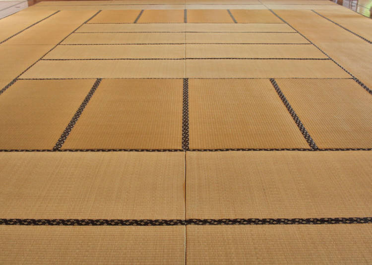 Tatami Sizes and Arrangements