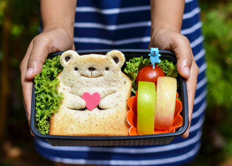 What to Bring to Flower Viewing