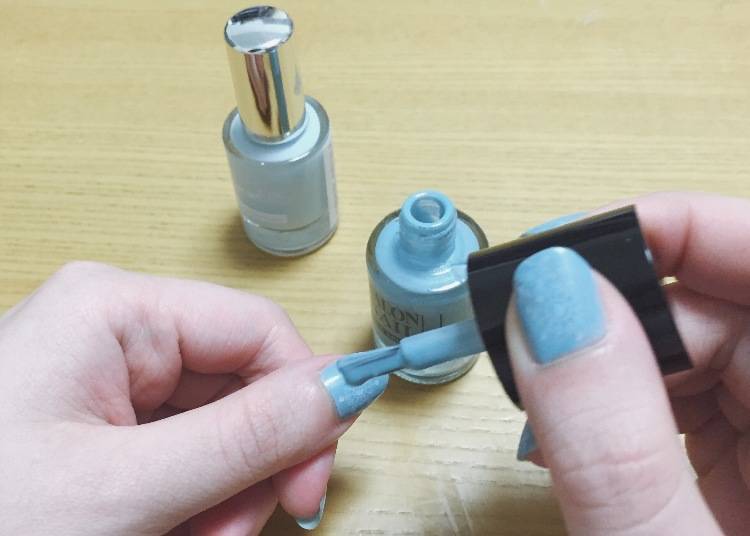 TM Manicure (up) and Salon Nail Enamel (down)