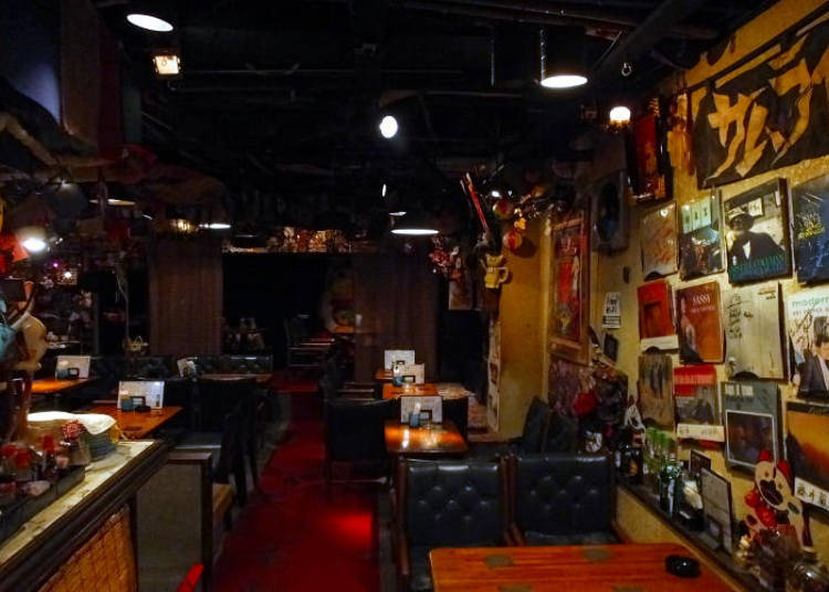 ジャズバーで俳句、招き猫!?JazzBar SAMURAI