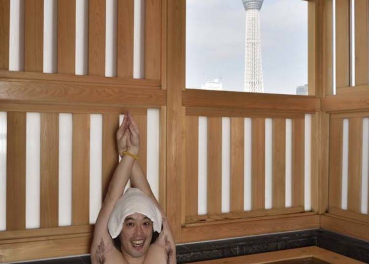 スカイツリーが目の前!半露天風呂からは花火も見える
