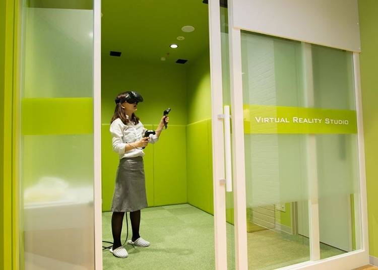 網路咖啡廳的包廂體驗VR!