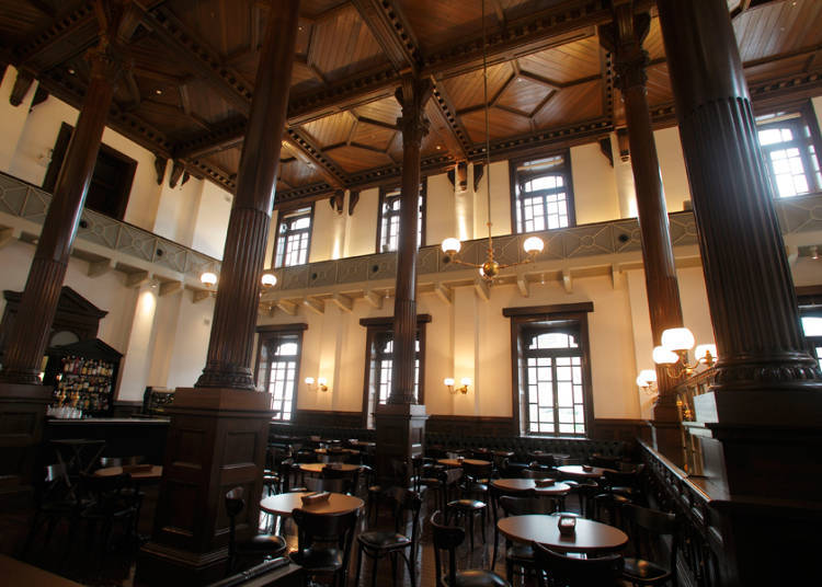 Café 1894: Starting Your Day in a Modern Café