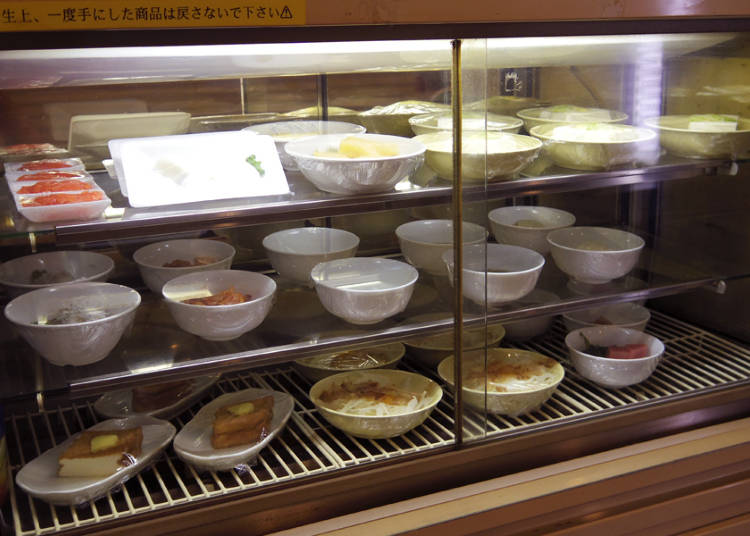 Delicious Self-Service Cuisine at Hiyaku Style
