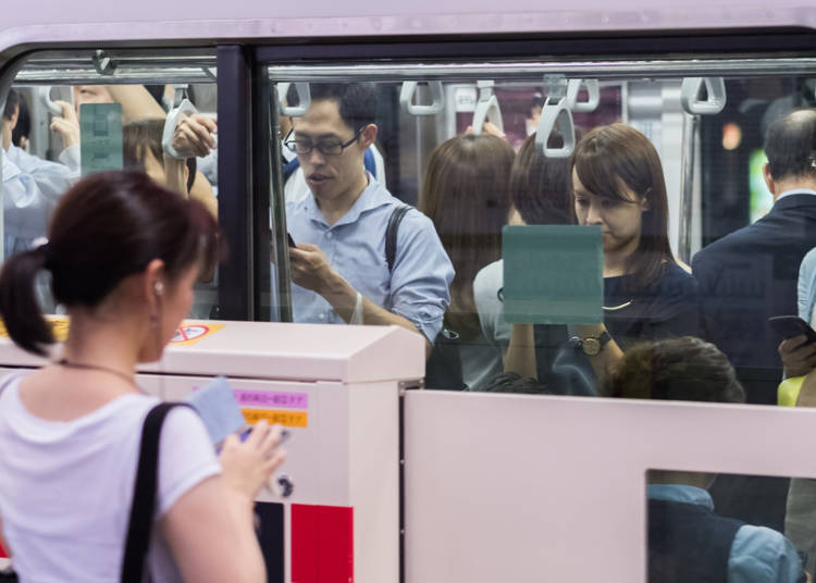 4.盡量往車廂內移動