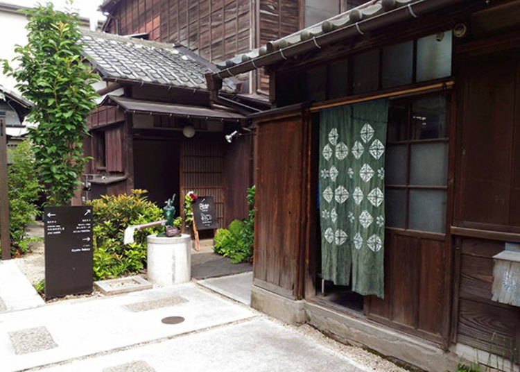 隱身在現代住宅中的古老民家「上野櫻木Atari」
