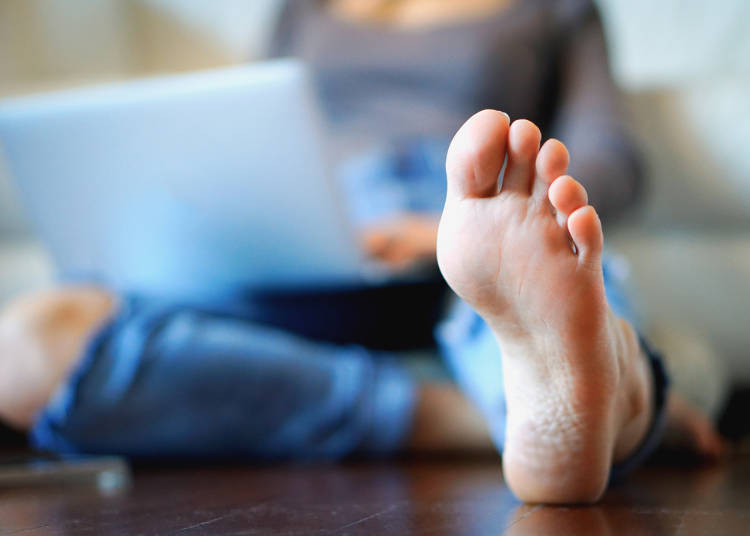 Italy – People Take Their Shoes Off, Just Like That!