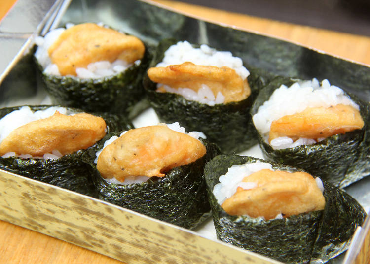 食べ歩きグルメ 5)プリプリのエビ天が旨い!
「鎌倉ハイカラムスビ 天むす家」の天むす