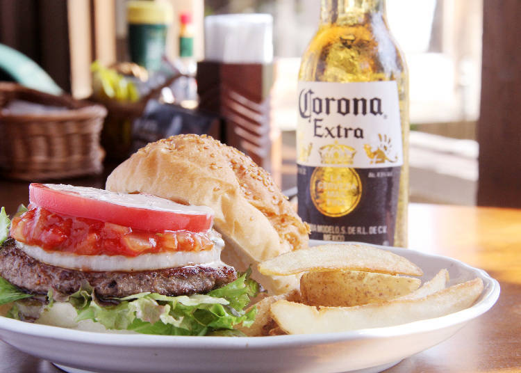 4) Venus Café: Take a Break from Japanese Food and Enjoy a Proper Burger!
