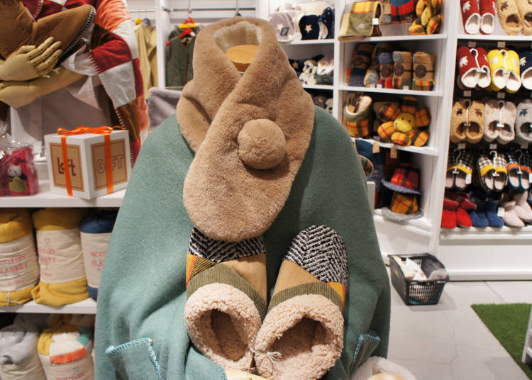 The Bunny Shawl – Hop Away the Cold!