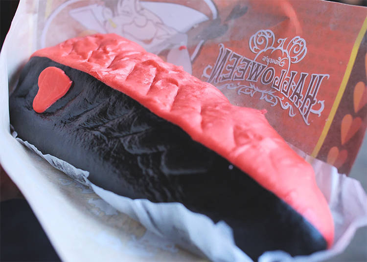 5.Queen of Hearts Gyoza Dog