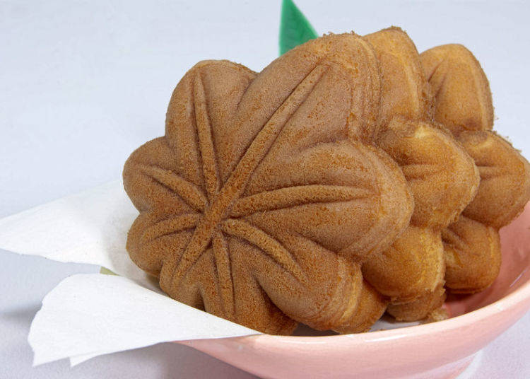 Momoji-manju (Hiroshima)