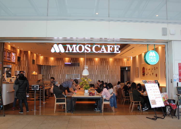 ★咖啡廳、茶館推薦★
24小時營業的熟悉純樸滋味「MOS CAFE 羽田機場國際航廈店」