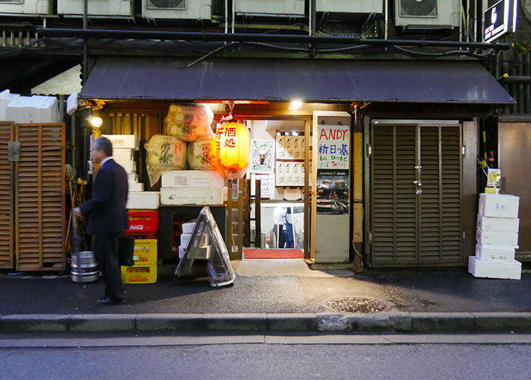 Cozy and Fun: Experience Casual Tokyo at a “Pub Under the Rails”