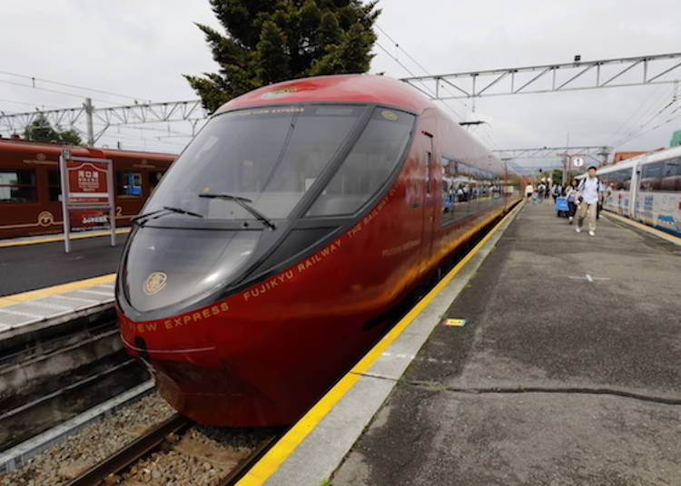 2. Fujisan View Express – Bathing in Views of Mount Fuji