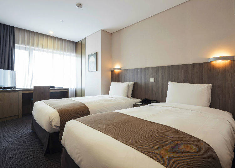 Hotel Rates Vary According to the Number of People Staying in a Room