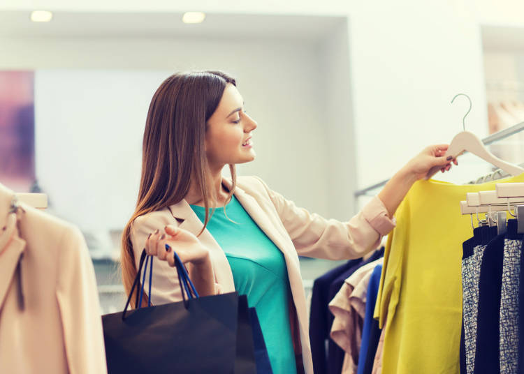 4:洋服屋さんのスタッフはまるで背後霊みたい……。