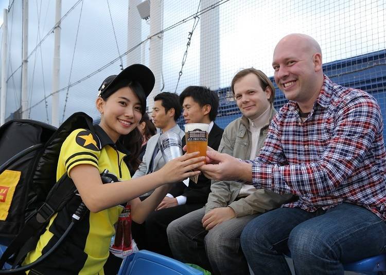 可以品嚐啤酒妹倒的啤酒!