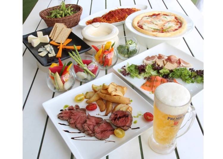 こだわり抜いた料理を堪能できる屋上の「プレミアムビアガーデン」/東急百貨店本店