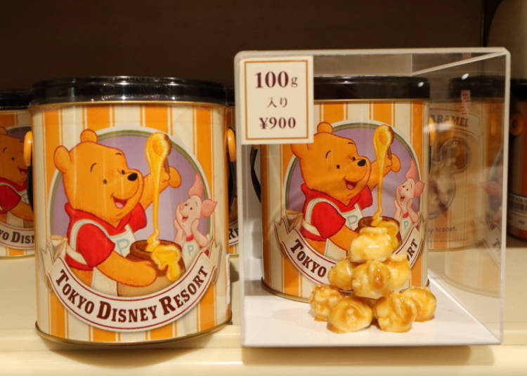 Popcorn: the Famous Park Popcorn, in Honey and Butter-Caramel Flavors! (900 Yen)