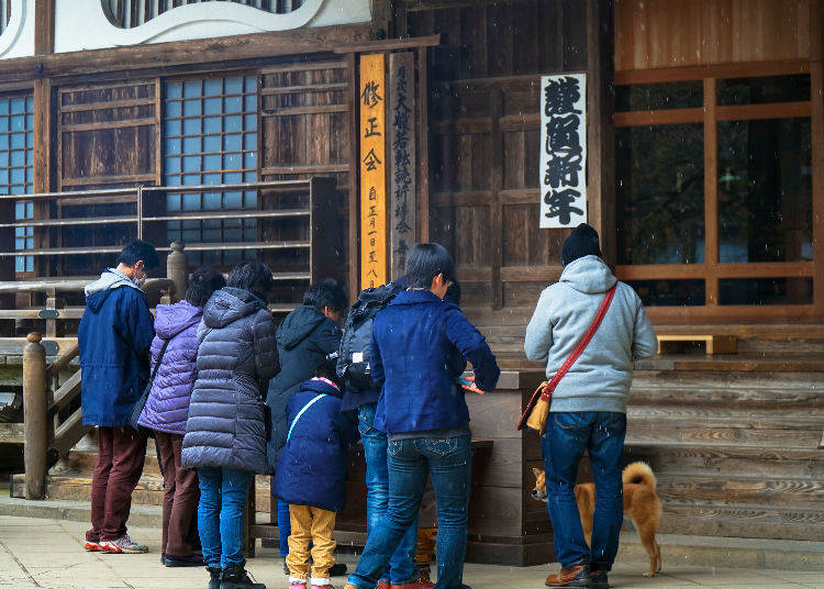 Welcoming the New Year Quietly with Family in Japan