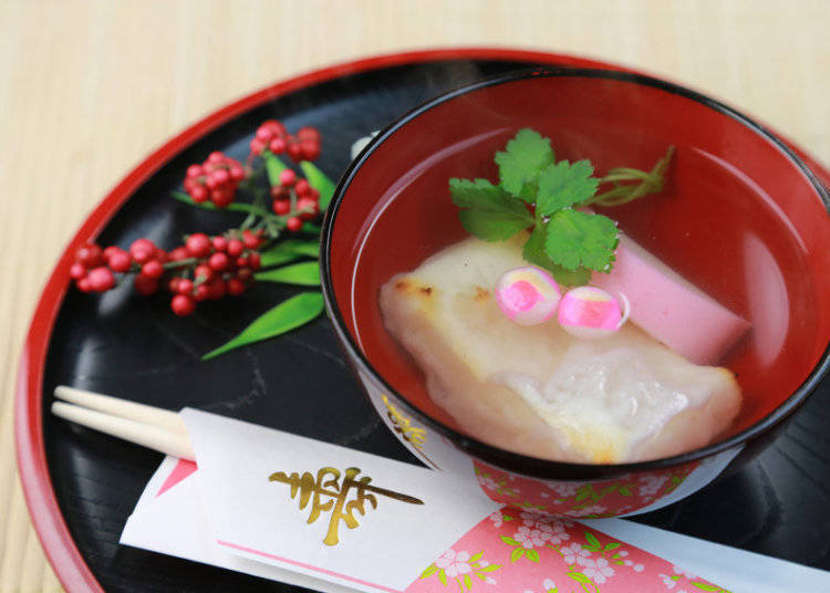 The Rapid Switch from Christmas to New Year is Unique in Japan!