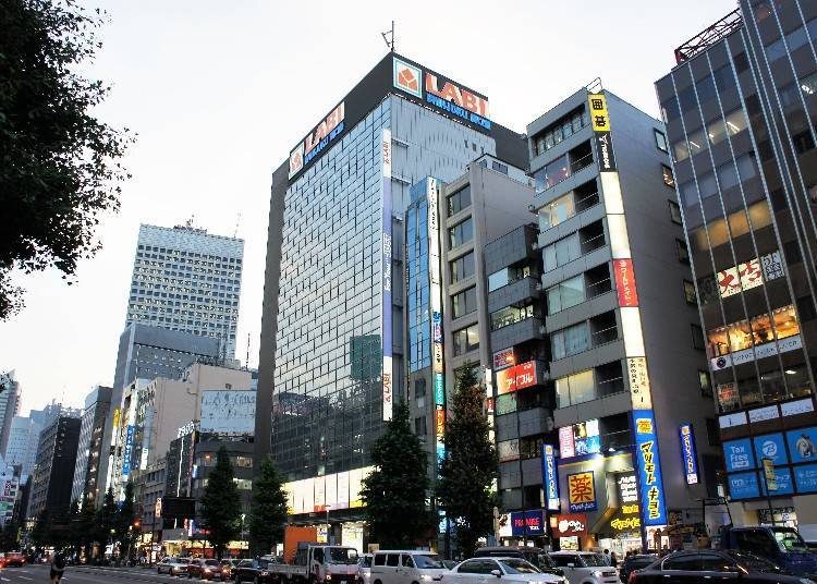 ■ Shinjuku West Exit
